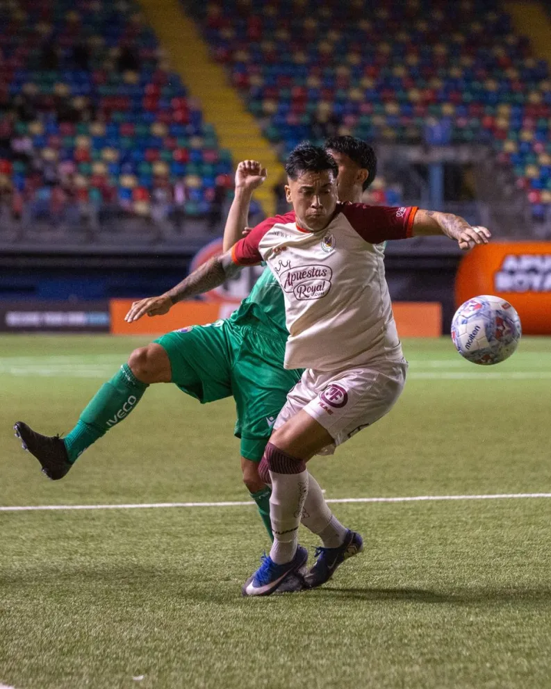 En la zona de vestuarios, los técnicos analizaron un partido intenso, bien jugado y que, en el caso de La Serena, mostró un equipo renovado. (Foto: CD La Serena)
