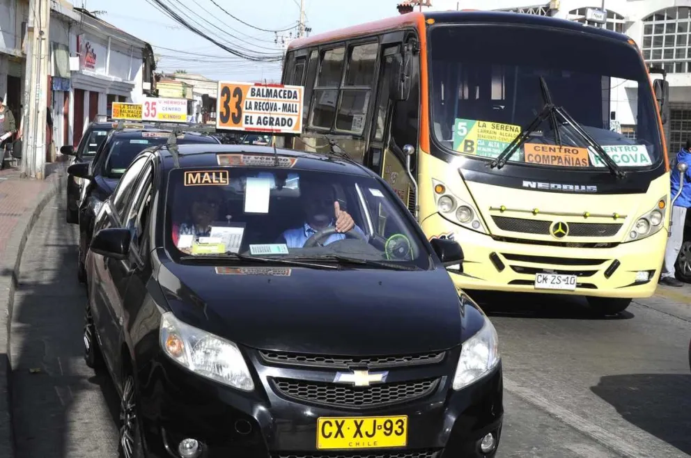 Los dirigentes del gremio indican que el pasaje promedio se sitúa en torno a los $1.000, por lo que podría elevarse a $1.200 en los próximos días.