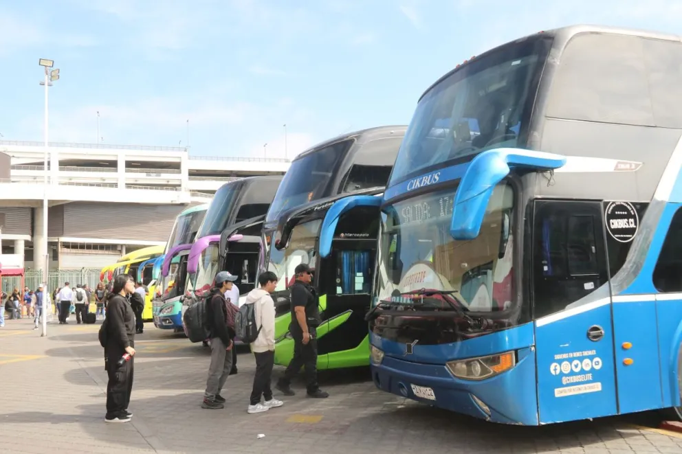 Buses interprovinciales suben el valor de sus pasajes
