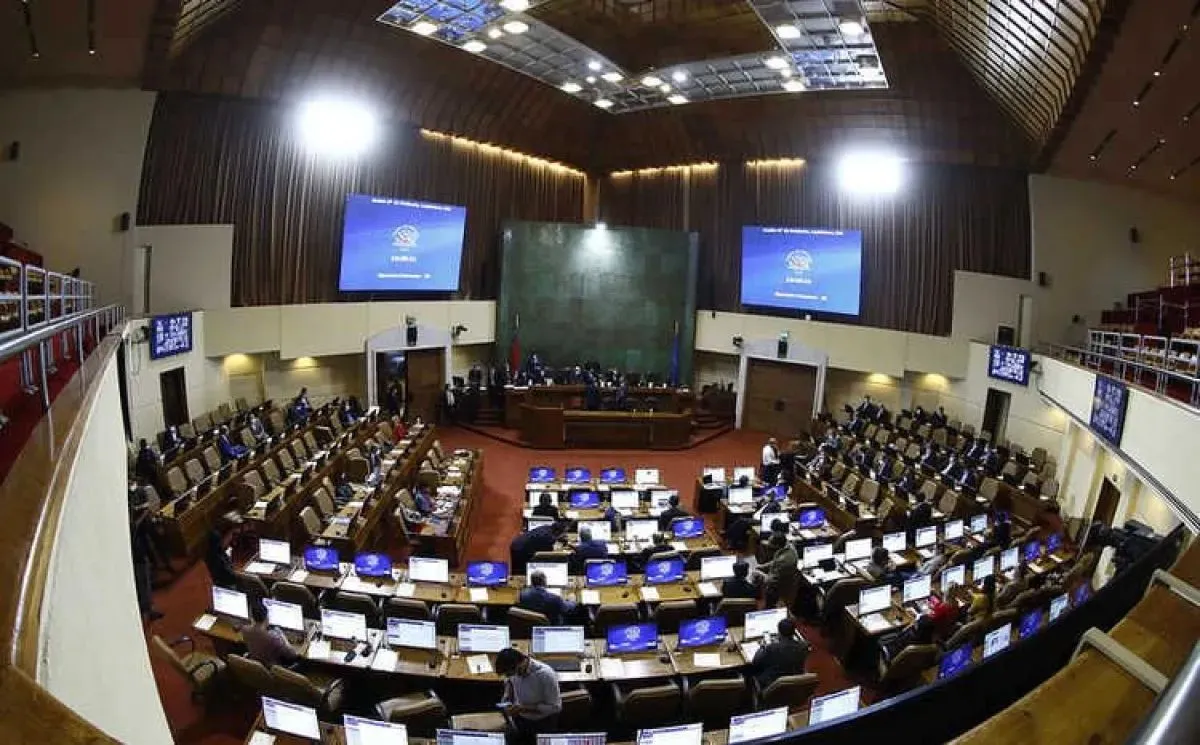 Revelan que autoridades mantienen deudas por crédito universitario que alcanzan hasta $40 millones