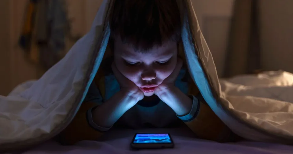 Menores esquivan ley: Australia fracasa en restricción de redes sociales