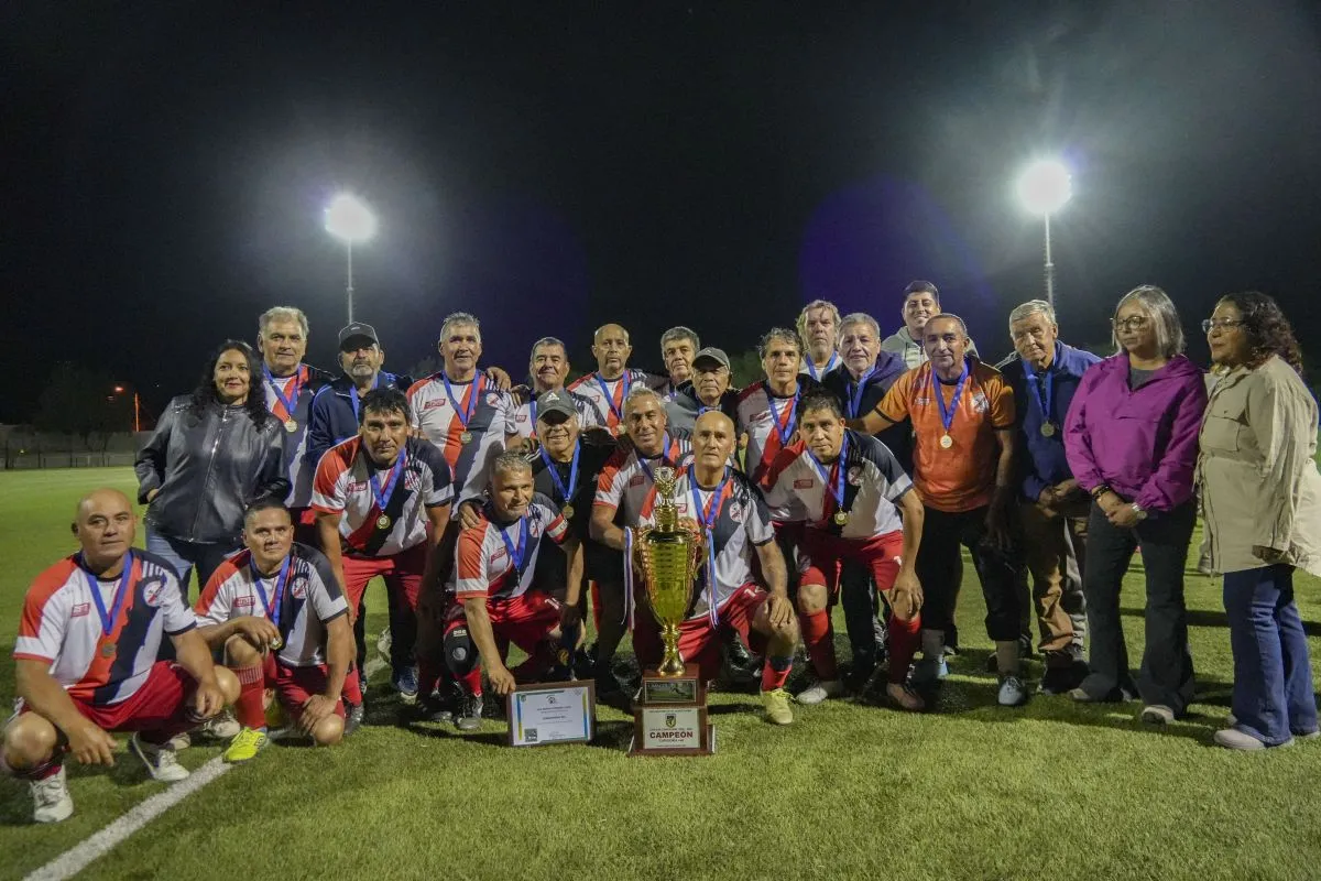 Liga Mayor de Monte Patria honra a fundadores y fortalece fútbol senior