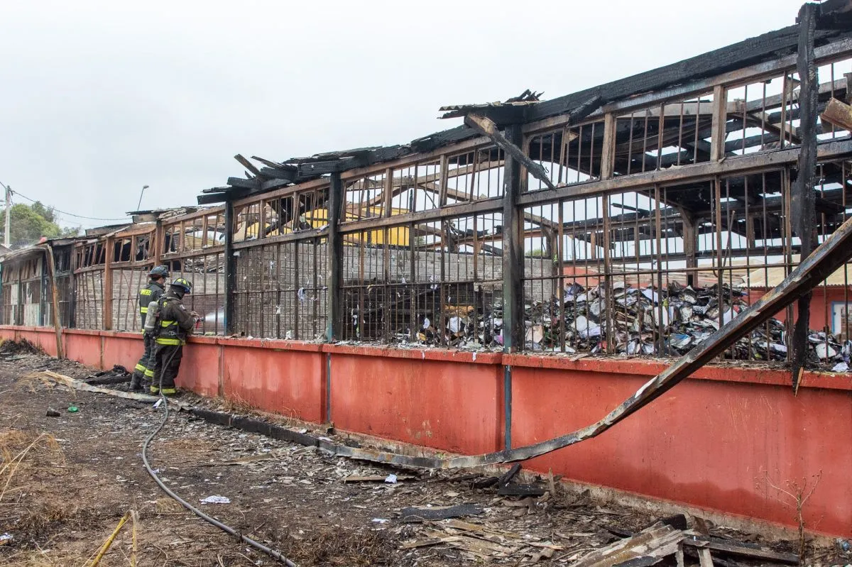 Incendio reabre abandono del Darío Salas tras 10 años de promesas incumplidas