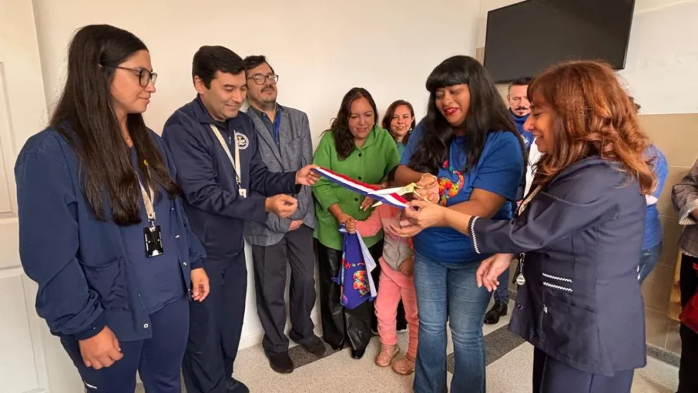 La nueva sala de calma del Hospital de Ovalle busca ofrecer un espacio más tranquilo y adecuado para niños y jóvenes neurodivergentes, reduciendo el estrés asociado a la atención médica.
