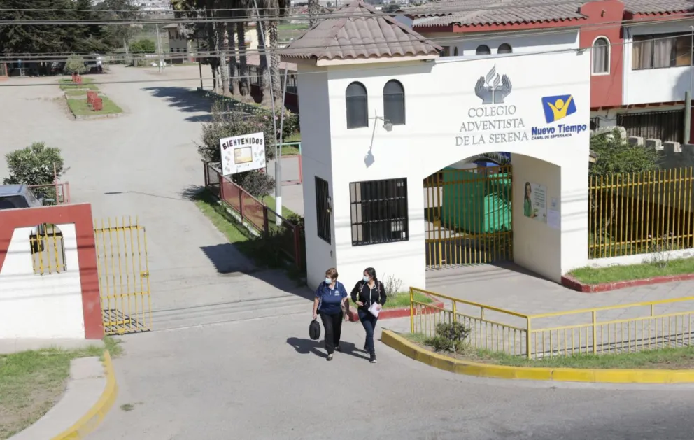 Uno de los menores habría reconocido su participación en la difusión de los mensajes que generaron alarma en la comunidad educativa.