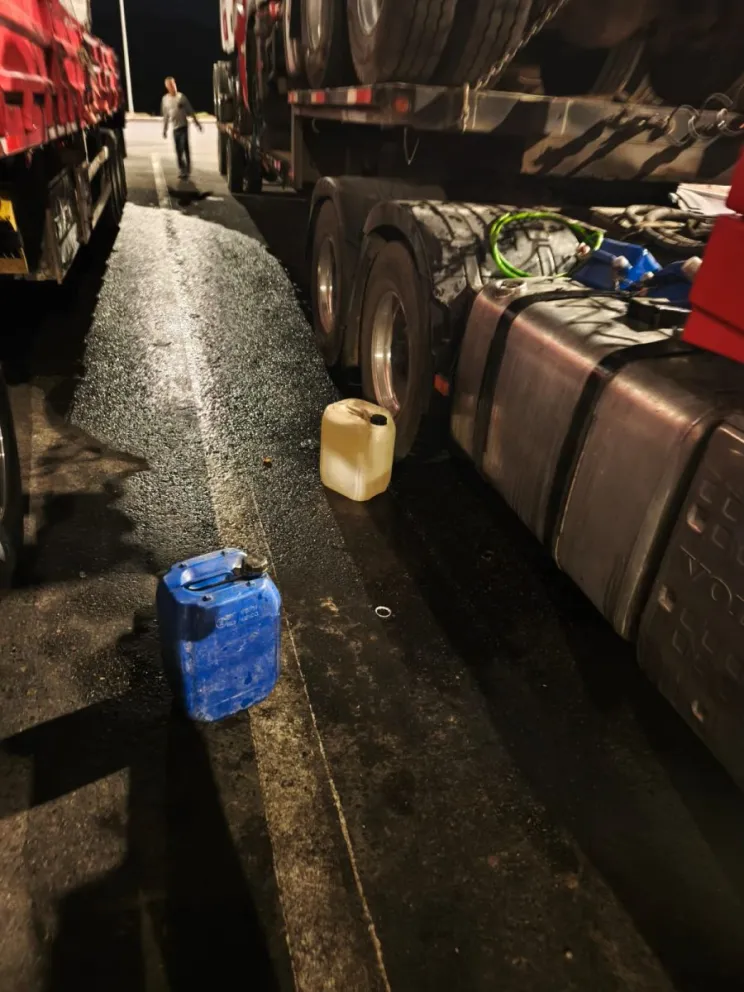 De acuerdo al dirigente, en el útimo tiempo ha aumentado al robo de combustible a camiones estacionados en áreas de descanso.