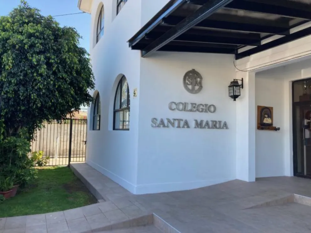 El establecimiento debió flexibilizar la asistencia y reprogramar evaluaciones ante la persistencia del hedor en el sector. (Foto: Cedida)