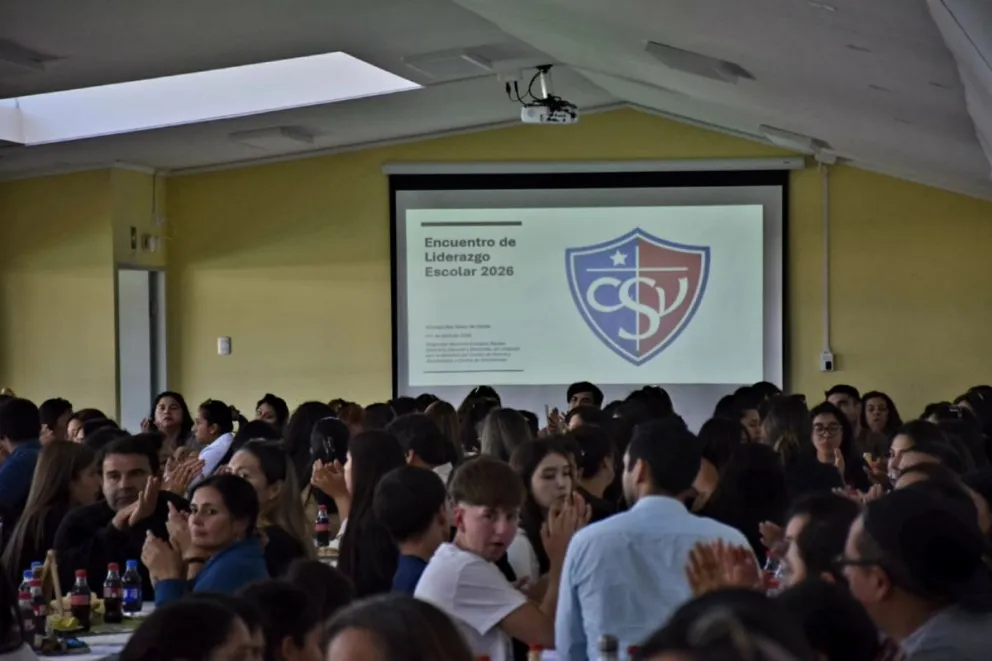 Más de 300 personas, entre estudiantes, apoderados, docentes y exalumnos, participaron en el Encuentro de Liderazgo Escolar organizado por el Colegio San Viator de Ovalle.