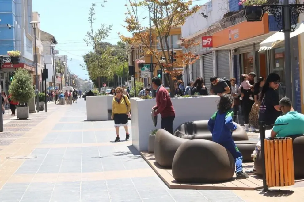 El nuevo Paseo Aldunate, cuya intervención se inició en junio del año pasado, fue entregado en noviembre para el uso de la comunidad. (Foto: El Día)