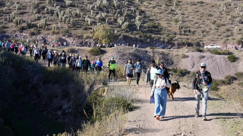 Desde la organización se recomienda a los asistentes llevar al menos 1,5 litros de agua, colación, utilizar bloqueador solar y asistir con vestimenta adecuada para la práctica deportiva. (Foto: Cedida)