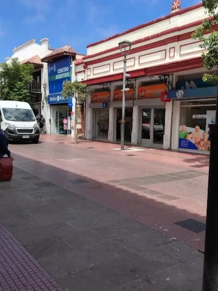 Usuarios de BancoEstado Express denuncian que se les negó atención