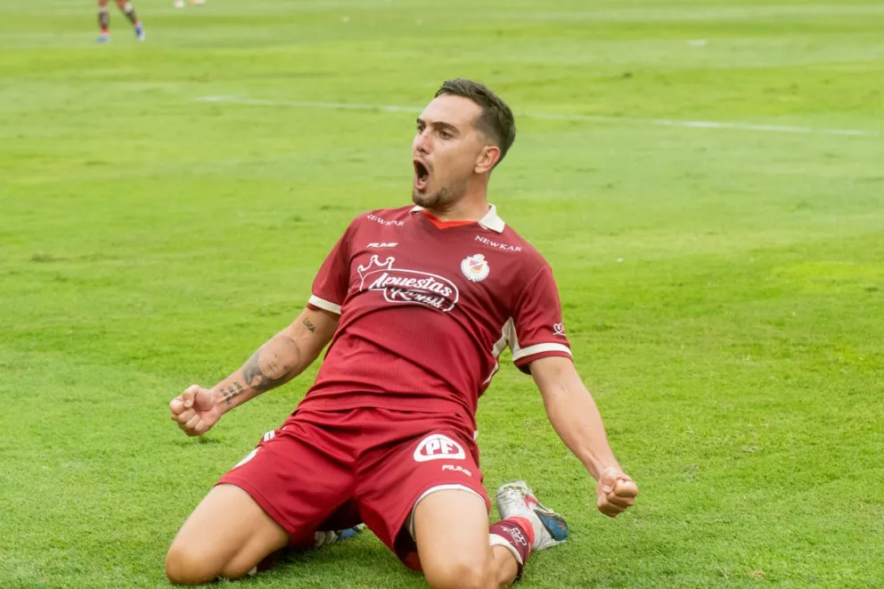 ¿Qué pasa con Escalante? Volante sigue sin aparecer en La Serena