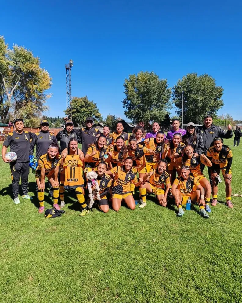 Coquimbo Unido femenino —que viene de vencer en Temuco— buscará dar el golpe ante el líder y consolidar su buen inicio de temporada, en un duelo que promete alto ritmo y protagonismo.