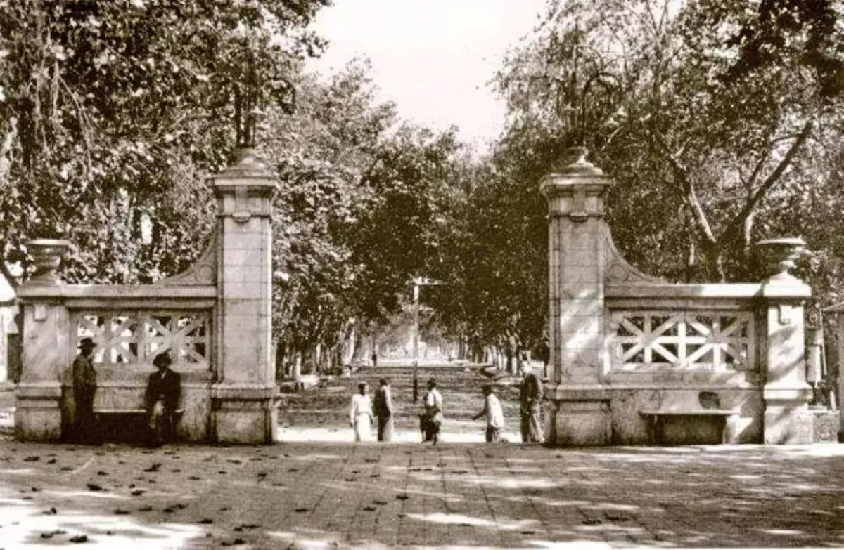 Historia de la avenida Francisco de Aguirre: de quebrada a paseo