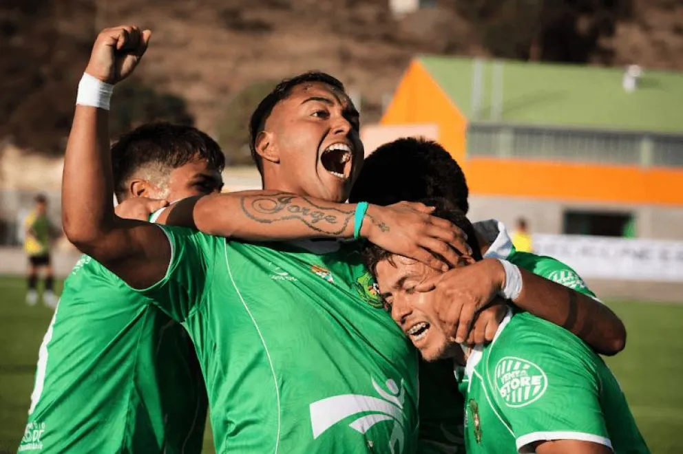 La entrada para ver el duelo entre ovallinos y santiaguinos tendrá un valor de 3 mil pesos. (Foto: Cedida)