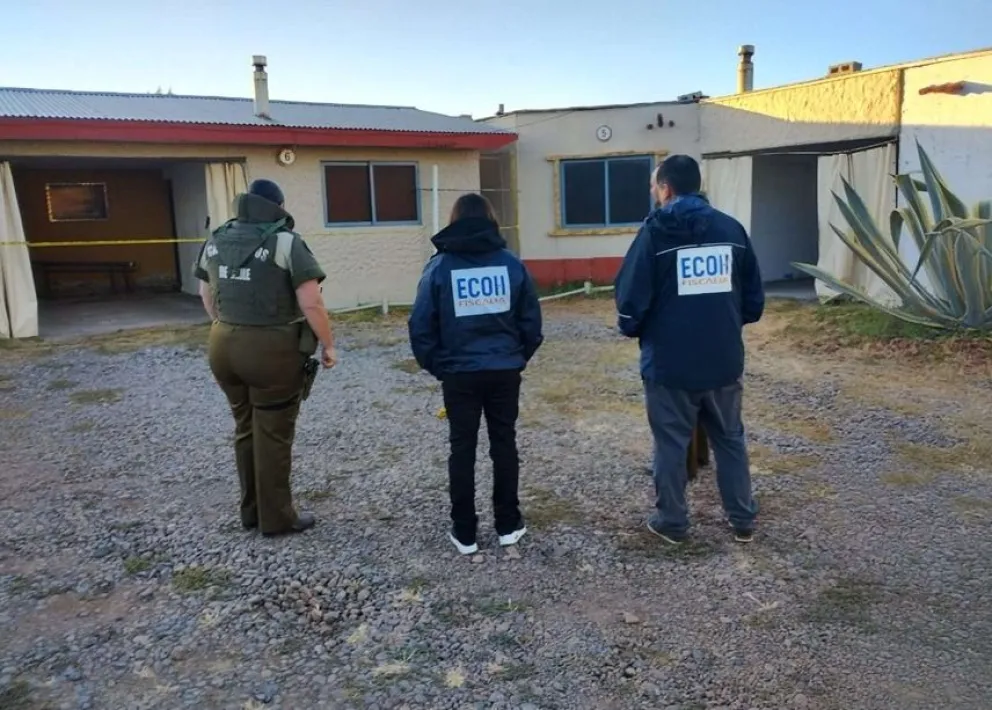 La víctima fue acribillada con nueve disparos al interior de una cabaña en Ovalle; una huella en una botella y testimonios permitieron vincular al imputado, quien quedó en prisión preventiva.