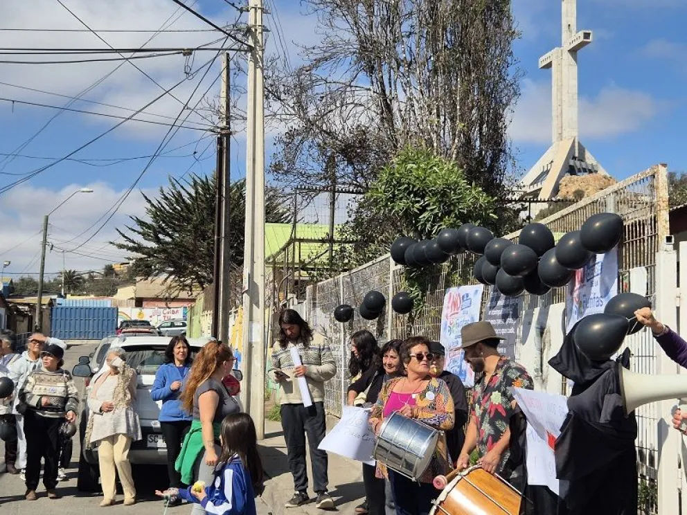 El posible cierre del centro comunitario ha generado inquietud entre vecinos del sector, quienes advierten el fuerte impacto que tendría la pérdida de uno de los pocos espacios de este tipo disponibles en la Parte Alta de Coquimbo. (Foto: Cedida)