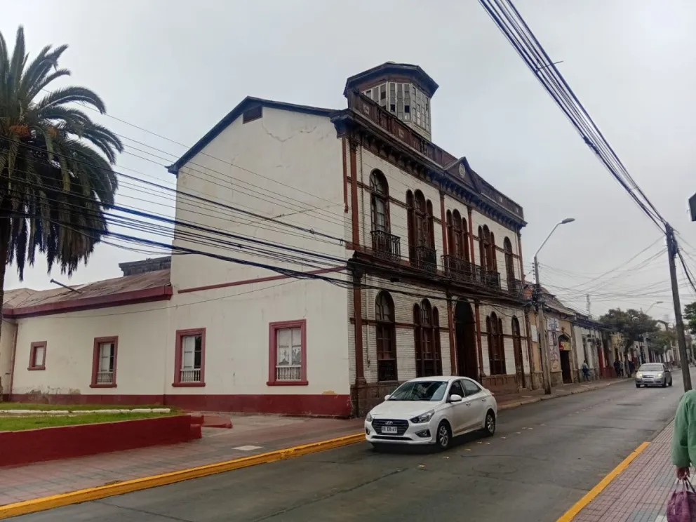 La Casa Jiliberto es un ícono histórico emplazado en pleno casco histórico de La Serena. Fue construida en 1895.