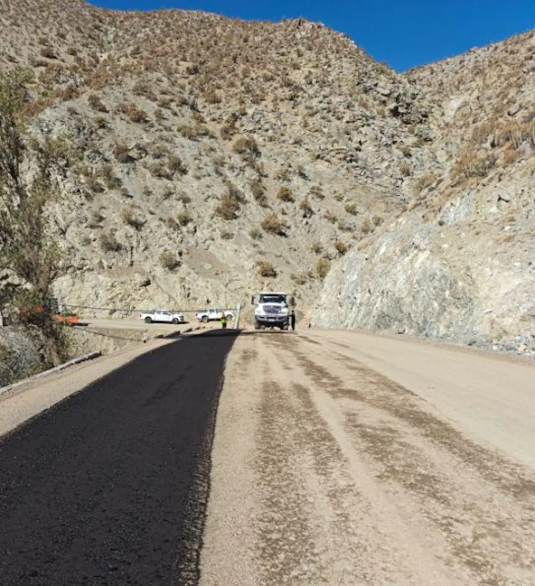 Avanza al 79% proyecto de obras en Ruta D-595 para seguridad en Río Hurtado