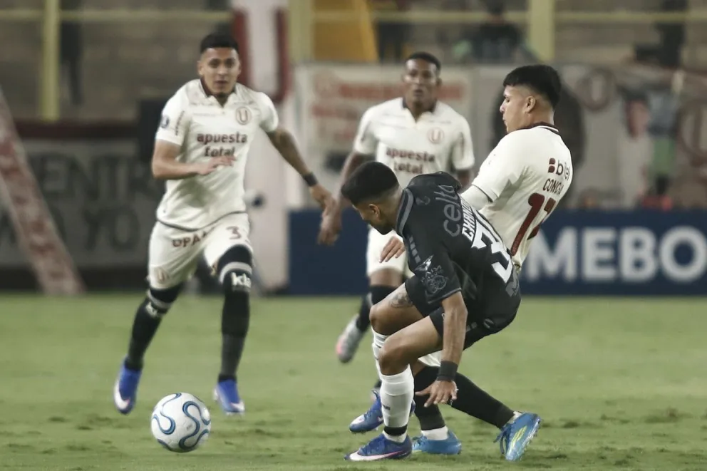 Se espera que el duelo entre Coquimbo Unido y Universitario se juegue con el máximo de aforo permitido de 13.890 espectadores.