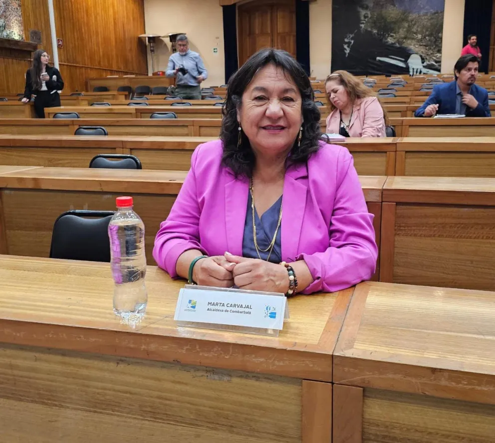 Cuestionamientos en diversas áreas ha enfrentado la alcaldesa de Combarbalá, Marta Carvajal.