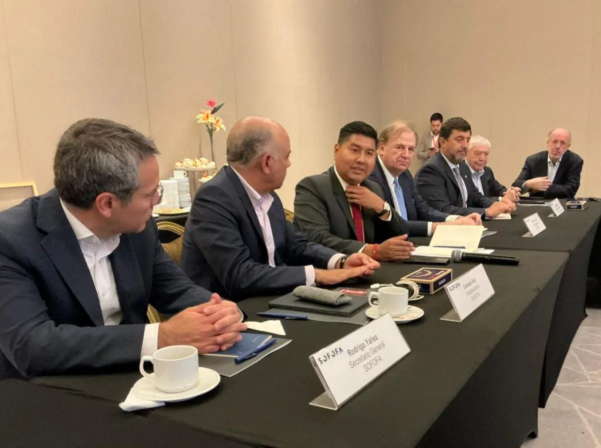 SOFOFA y ASINDA impulsan agenda para modernizar comercio con Bolivia y fortalecer Hub Logístico de Arica