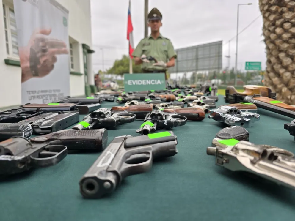 Persecución en Coquimbo termina con arma incautada y dos detenidos