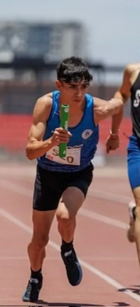 Con este nuevo desafío en la capital que parte este viernes, Corral buscará ratificar su crecimiento y posicionarse entre los nombres fuertes del atletismo joven chileno. (Club Atlético S-2000)