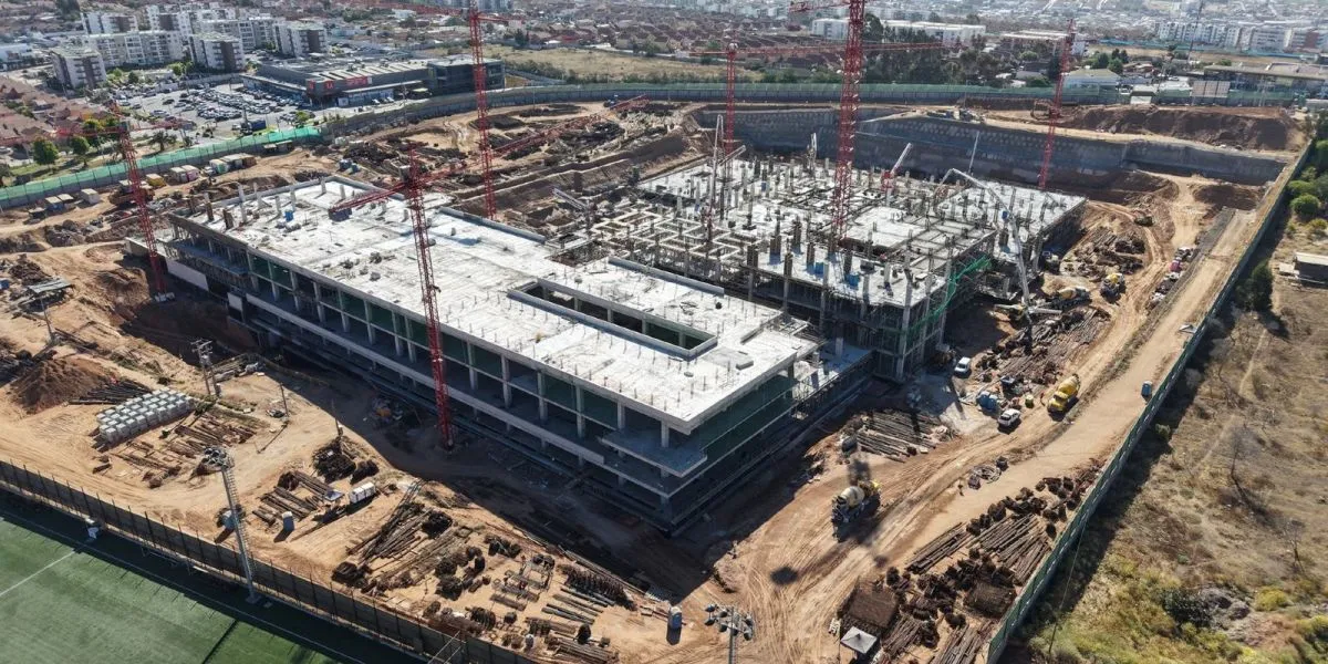 Descartan paralización de obras de nuevo hospital: huesos son de animales