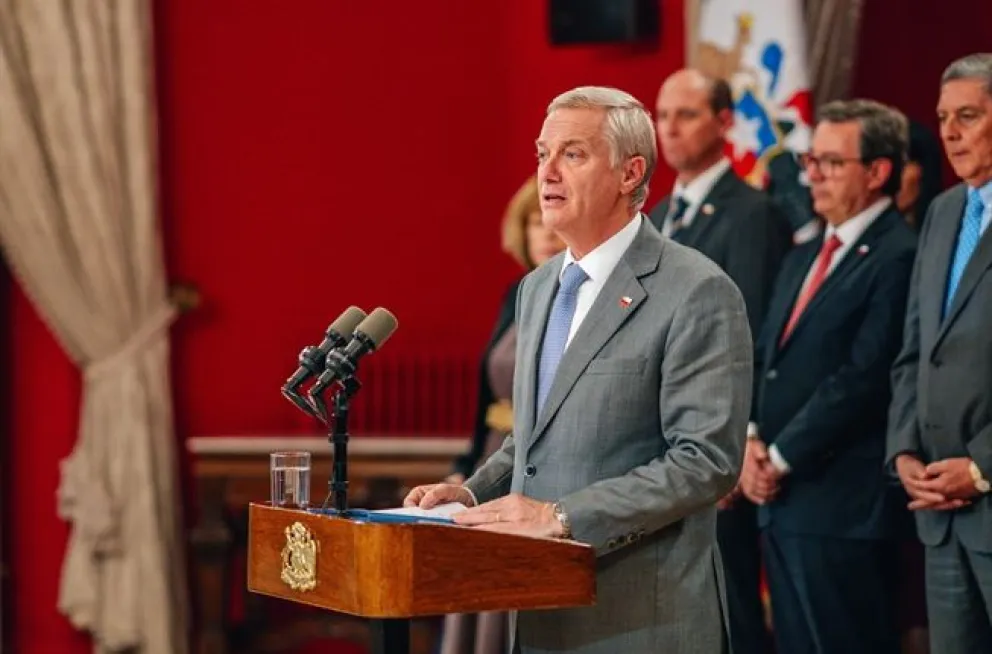 El cambio de gabinete realizado por el Presidente Kast acentúa las diferencias entre el oficialismo y la oposición, de donde temen sea el inicio de achicamiento del Estado.