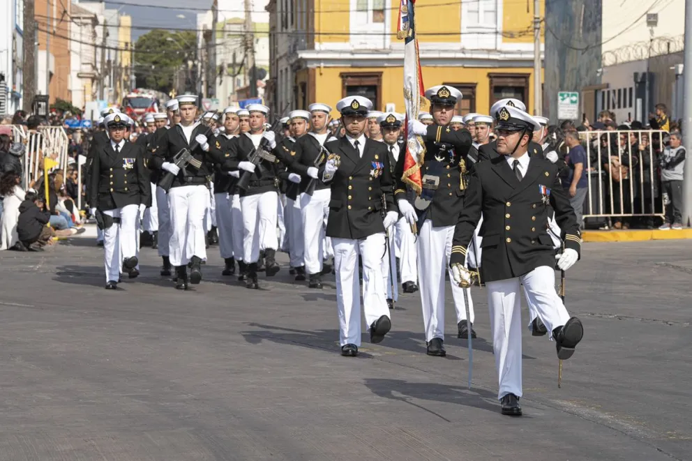 El tradicional desfile contó con una gran participación de personas así como también de autoridades.