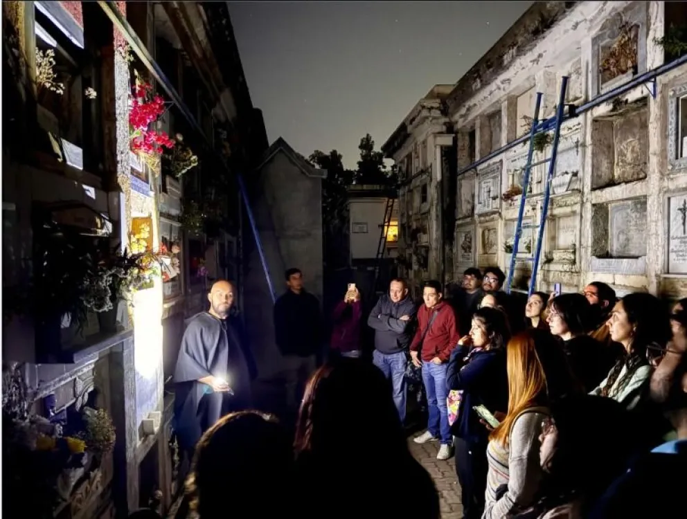 Recorridos patrimoniales nocturnos en el Cementerio Municipal de Ovalle serán parte de las actividades preparadas para este fin de semana en la provincia. (Foto: Cedida)