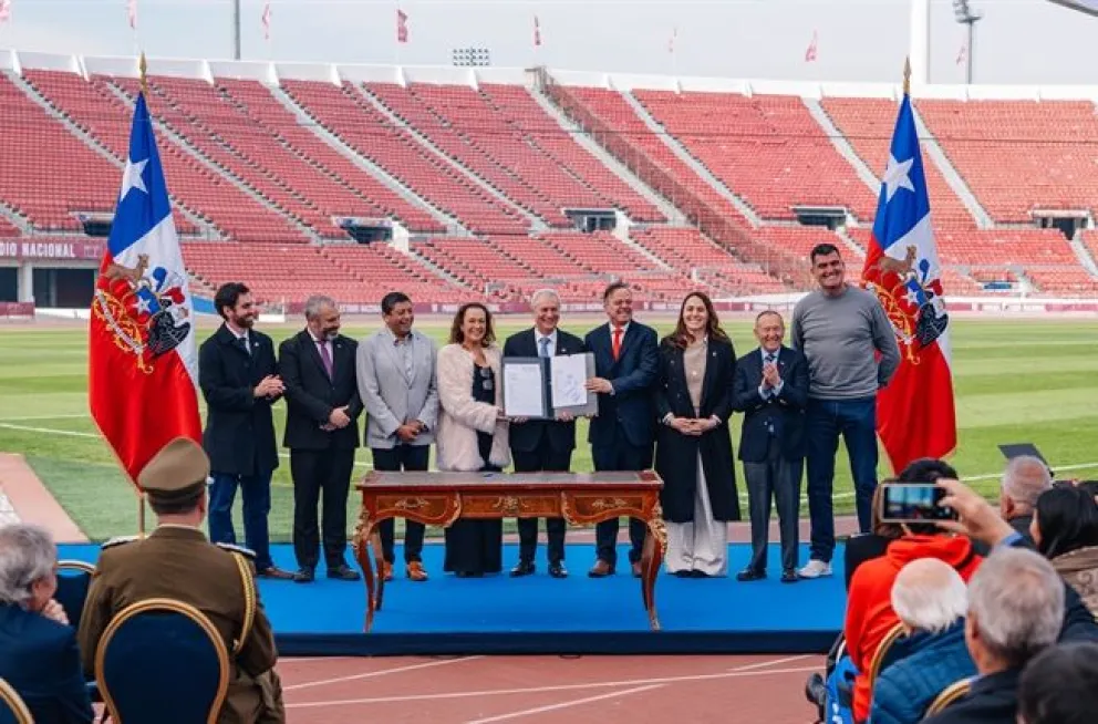 El Primer Mandatario José Antonio Kast encabezó el acto de promulgación de la ley este miércoles en el Estadio Nacional Julio Martínez Prádanos. (Foto: Gobierno de Chile)