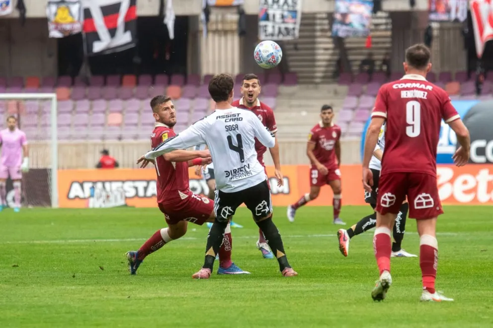 Ante cerca de 12 mil espectadores, La Serena no pudo sostener el ritmo en el complemento y cayó ante Colo Colo (FOTO: Cristian Silva) 