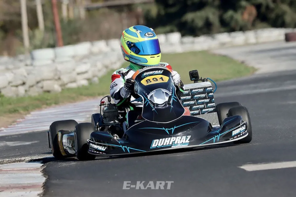 En términos generales y, pese a no terminar como lo esperaba en la última jornada, Bastián Villalobos quedó conforme con el rendimiento logrado en el kartódromo trasandino. (Foto: E-kart)