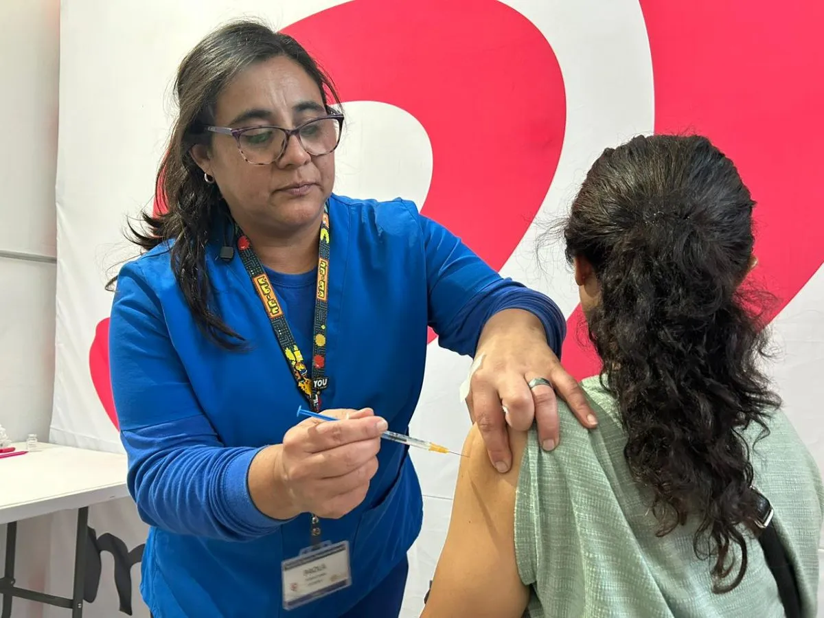 Vacunación gratuita para adultos mayores, niños y embarazadas