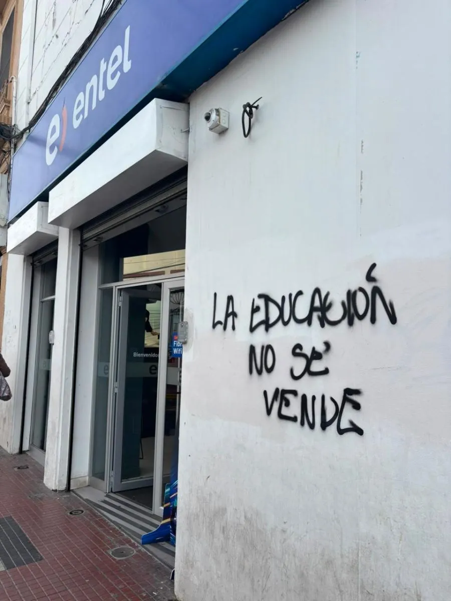 Municipio de La Serena condena rayados y exige responsabilidades