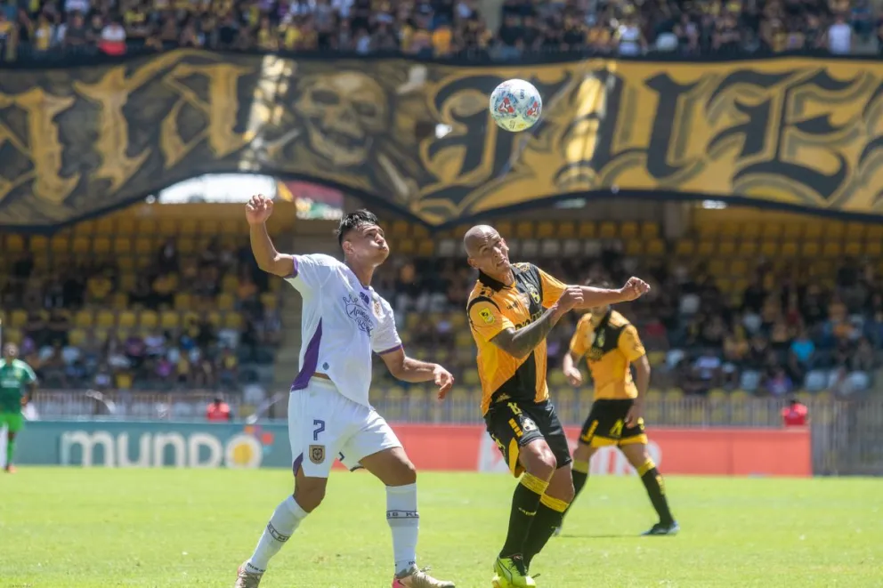 Coquimbo Unido intentará ratificar el gran momento que atraviesa en la temporada y regresar desde Collao con una victoria que los traslade a las semifinales de la Copa de Liga. (Foto: Cristian Silva)