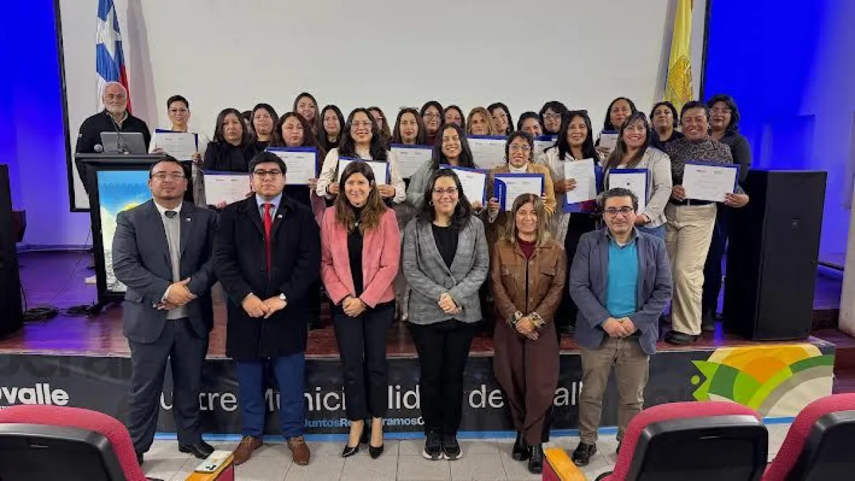 30 mujeres del Limarí certificadas para conducir buses eléctricos