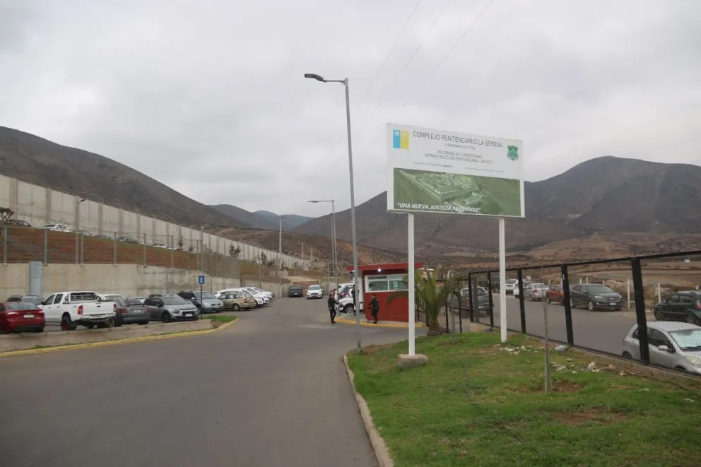 En Huachalalume se desarrollan obras de densificación de módulos que permitirán incrementar la capacidad del establecimiento en alrededor de 320 plazas, una vez concluidos los trabajos proyectados para el próximo año. (Foto: El Día)