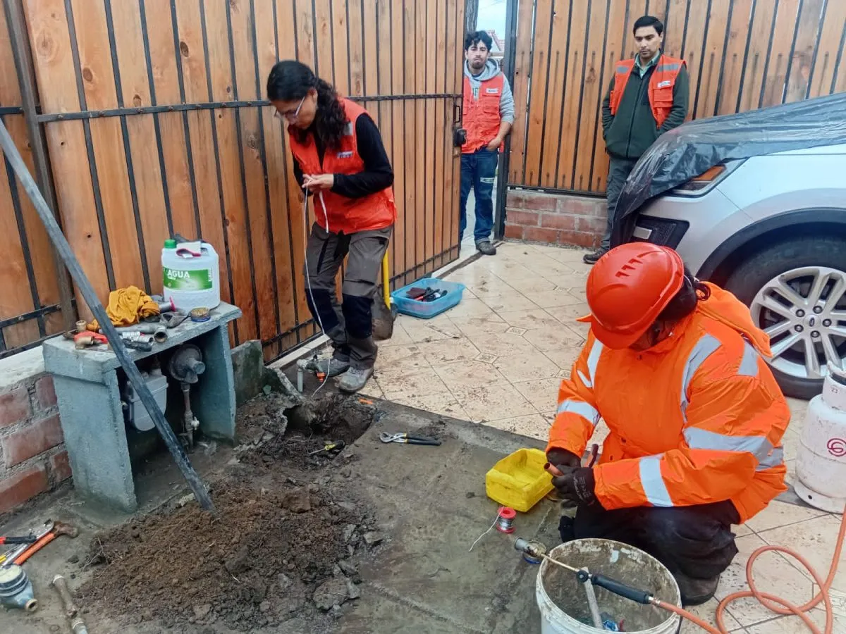 Mujeres rompen prejuicios en cuadrillas de emergencia Mujeres rompen prejuicios en cuadrillas de emergencia