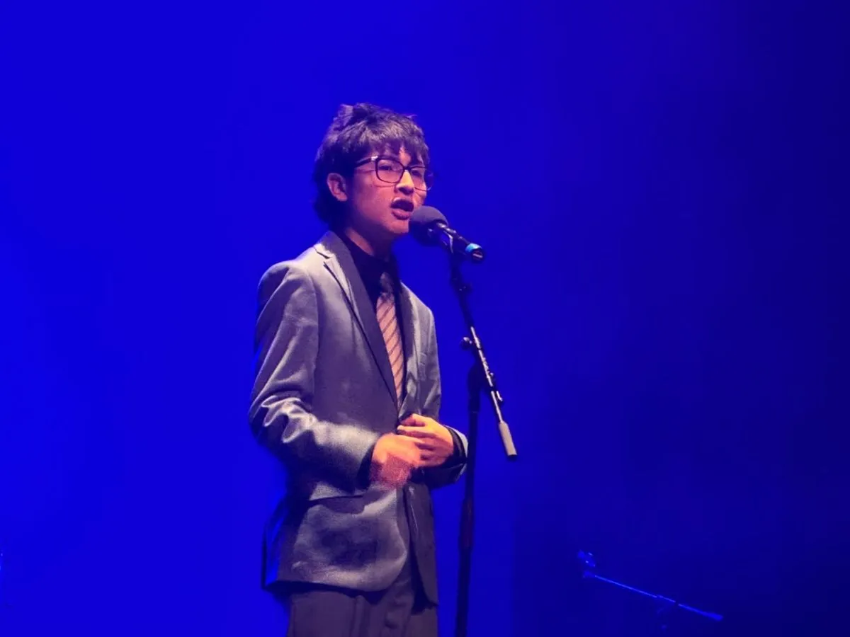 Maximiliano Aguirre gana Festival de la Voz Escolar con “My Way”