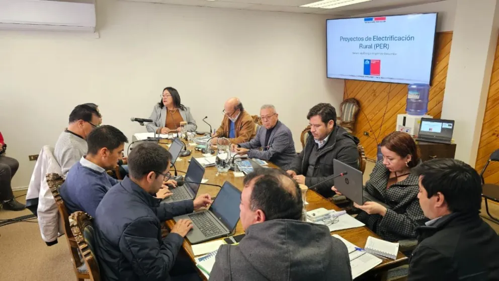La visita del secretario regional ministerial respondió a una invitación formulada por la alcaldesa Marta Angélica Carvajal y los concejales. (Foto: Cedida)