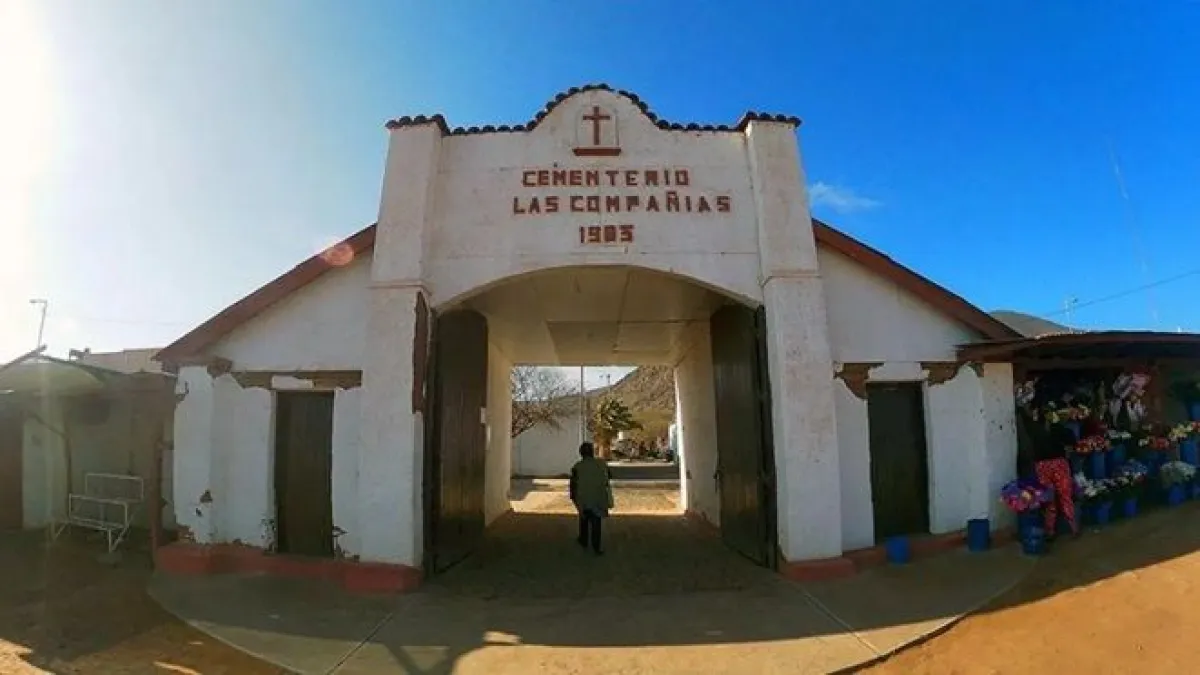 Riña en cementerio de Las Compañías causa destrozos en cuatro nichos