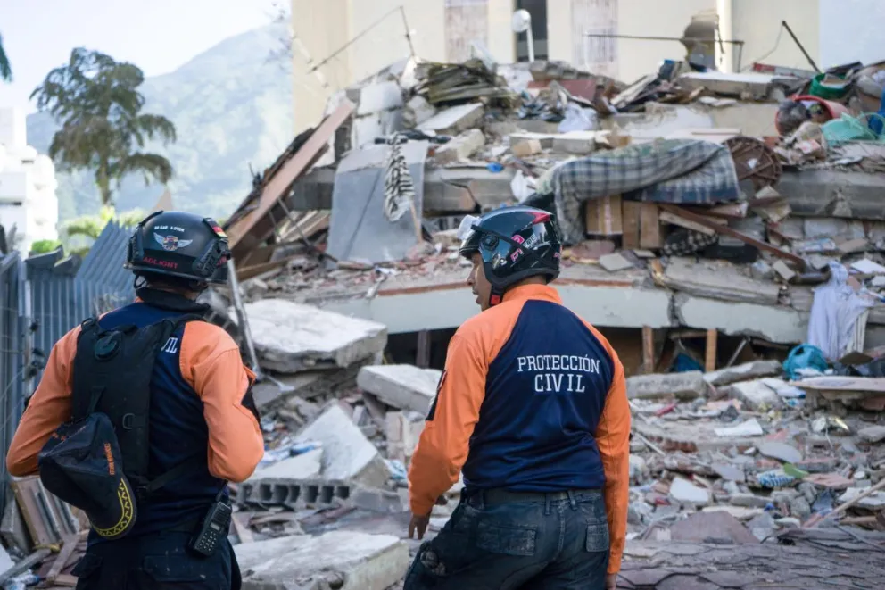 Las autoridades también estiman que al menos 346 construcciones, entre ellas edificios, hospitales y centros comerciales, resultaron dañadas a raíz de los sismos de magnitud 7,5 y 7,2. (Foto: Cedida)