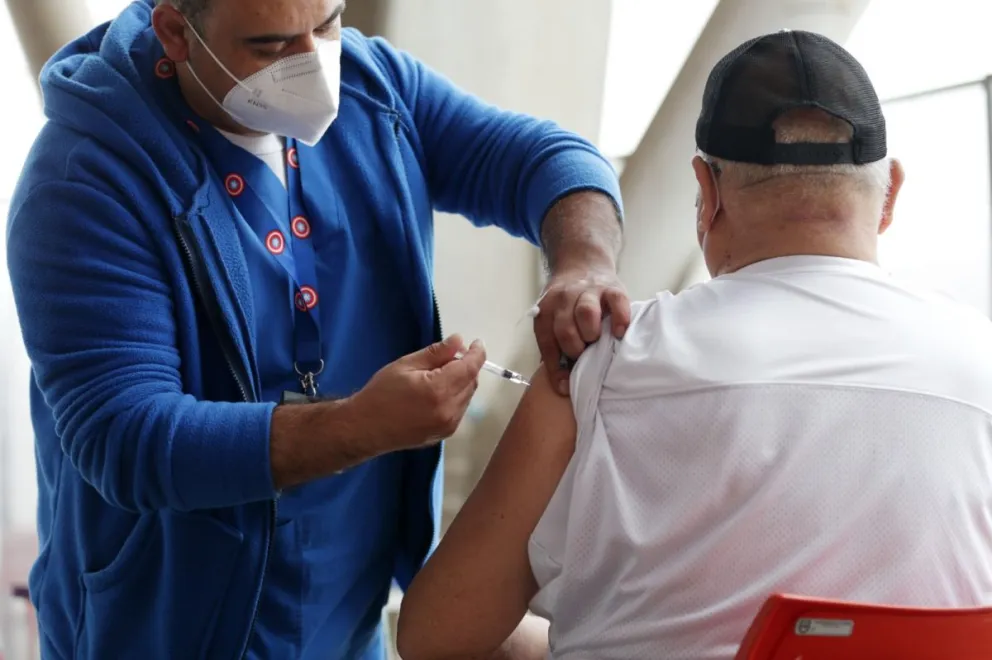 Las autoridades llamaron a aprovechar las vacaciones de invierno para vacunar a niños y niñas contra la influenza.