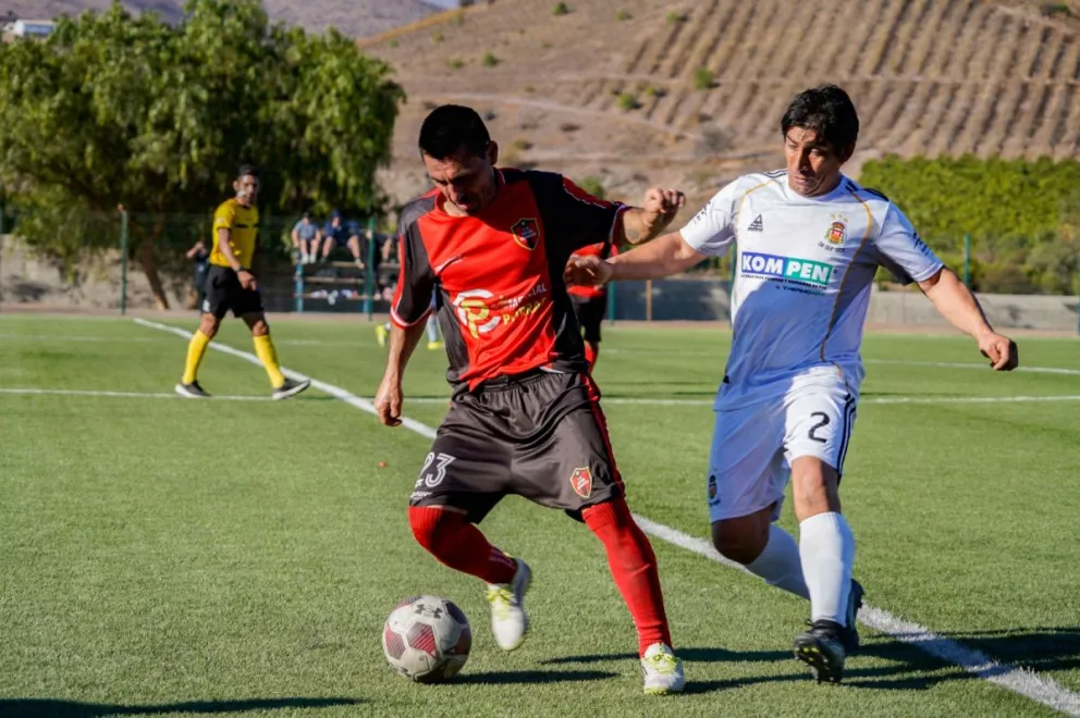 Este año no se pudo quedar en Monte Patria la copa de campeón, pero existe consenso en que Unión Wanders cumplió con dignidad y compromiso un papel protagónico en el torneo, quedándose con el vicecampeonato. (Foto: Cedida)