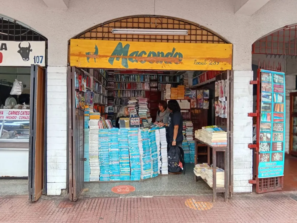 Librería Macondo, una de las más antiguas de La Serena, ubicada en La Recova. (Foto: Oscar Rosales)