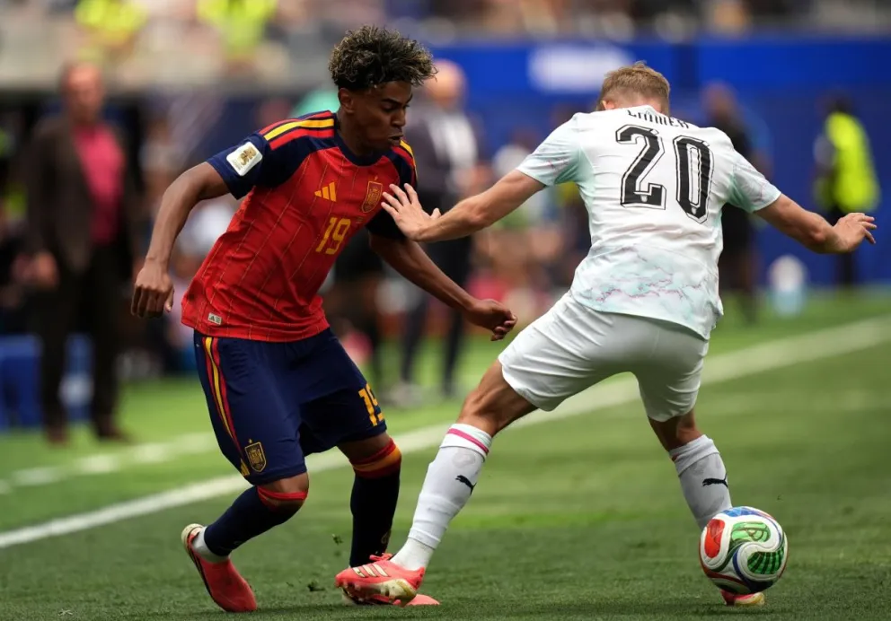 España venció con claridad a Austria en el SoFi Stadium de Los Angeles y avanzó a los octavos de final del Mundial 2026, donde se medirá ante Portugal, que sacó de carrera a Croacia de manera dramática. (Foto: EFE)