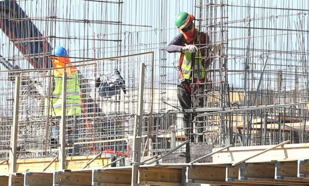 Como “un golpe bajo e inesperado” fue calificada la caída de la actividad económica por quinto mes consecutivo. (Foto: El Día)